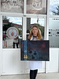 Dr. Öğr. Üyesi Banu Davun, 3. Uluslararası Bir Renk Bir İz Sanat Çalıştayı ve Sergisi’ne Eserleriyle Katıldı